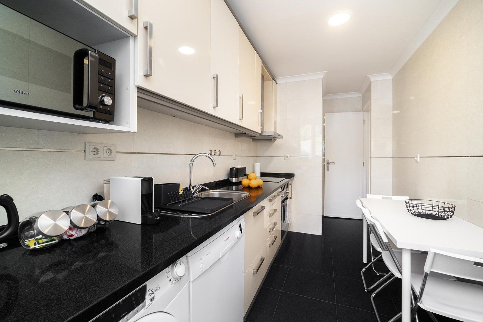 Whome Peaceful Alges Family Home Away From City Noise Exterior photo
