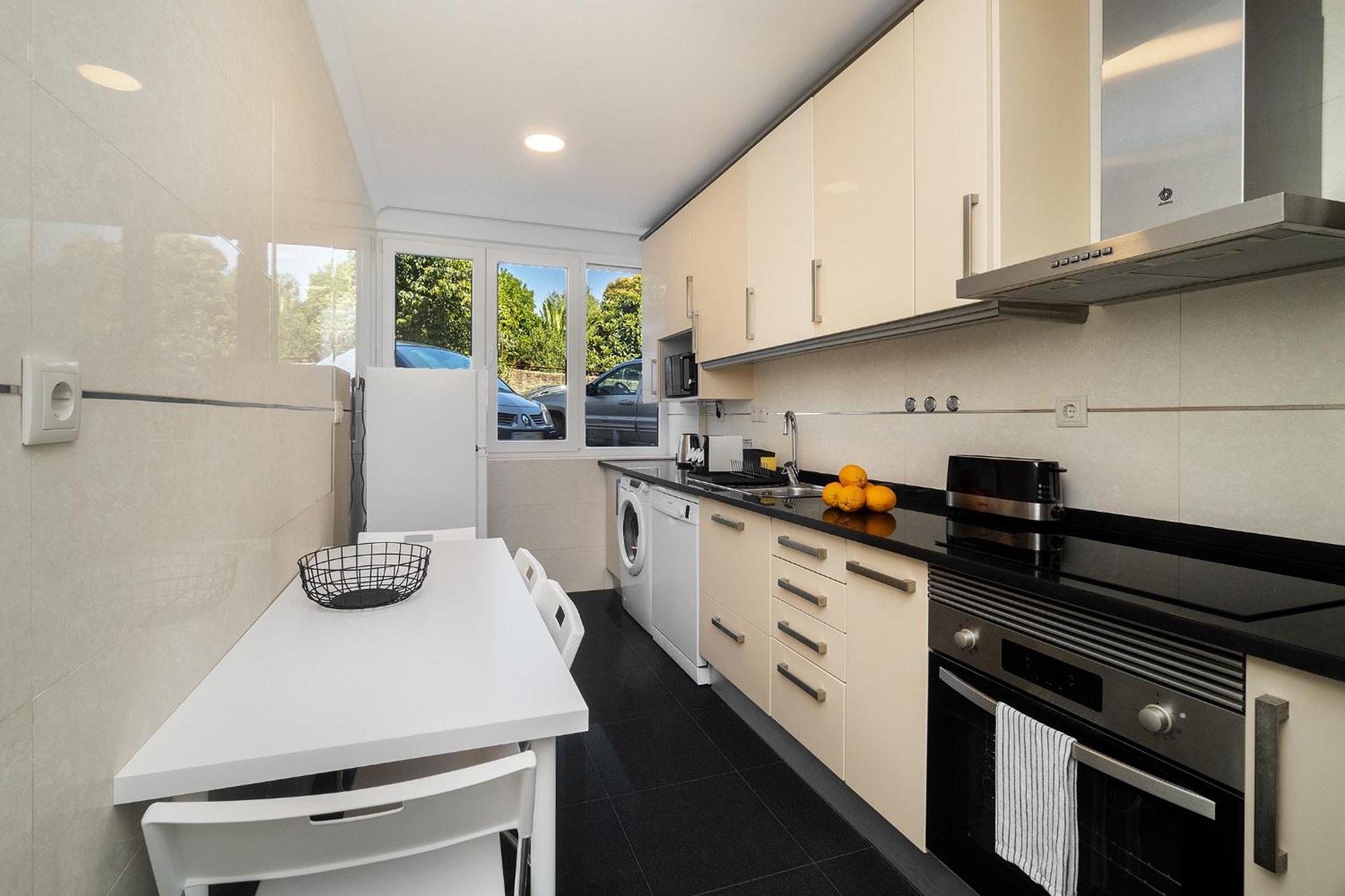 Whome Peaceful Alges Family Home Away From City Noise Exterior photo
